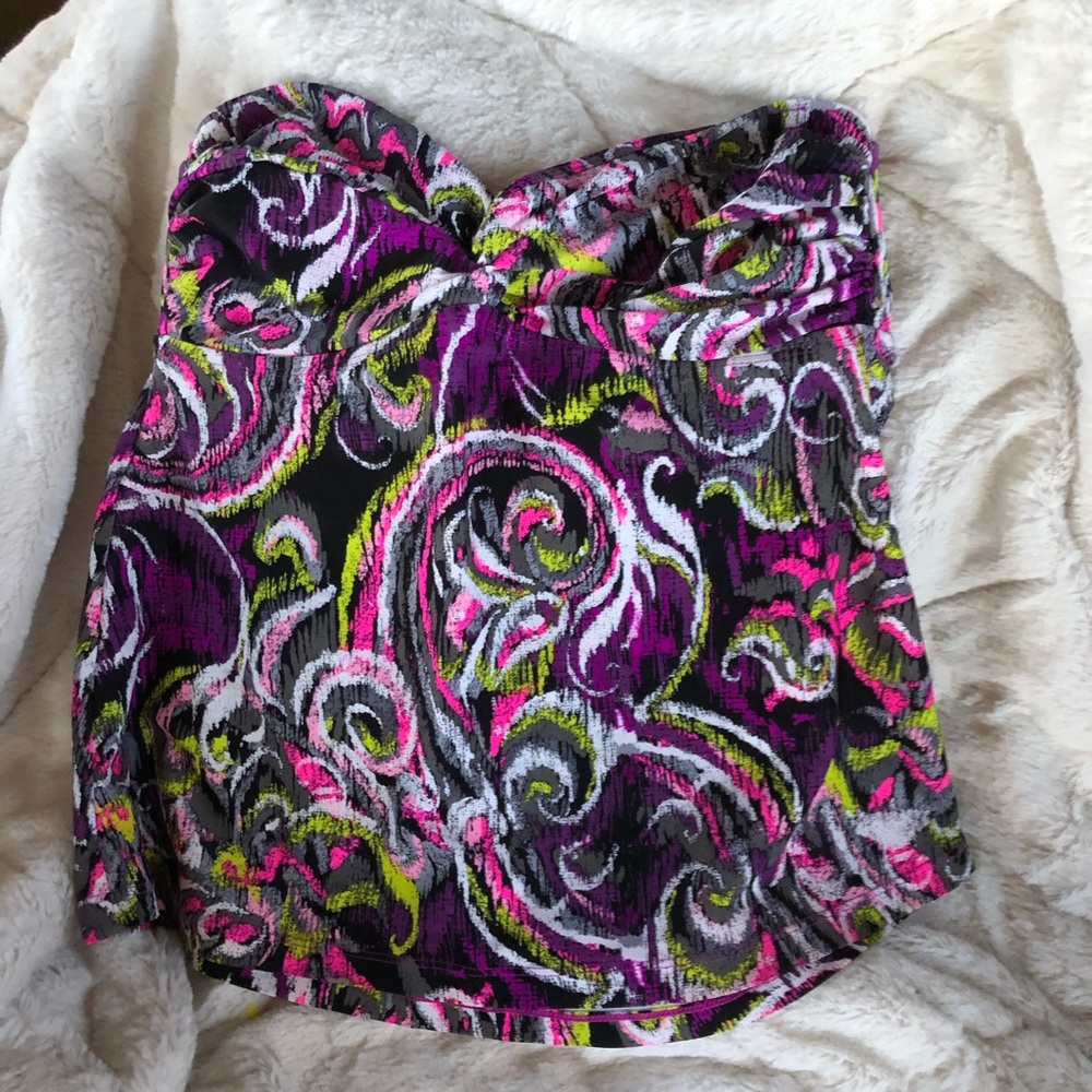 Converse Tankini Top Swirl Design Multi-Colored Strapkess Blouson Twist Top EUC